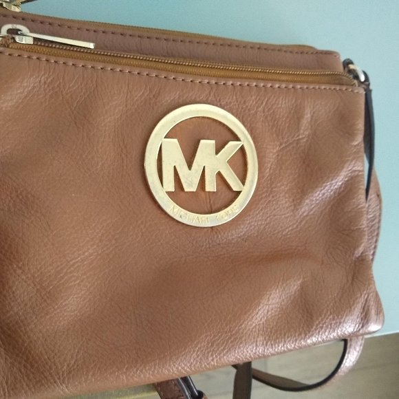 Michael Kors Cross Over Purse - Picture 2 of 12